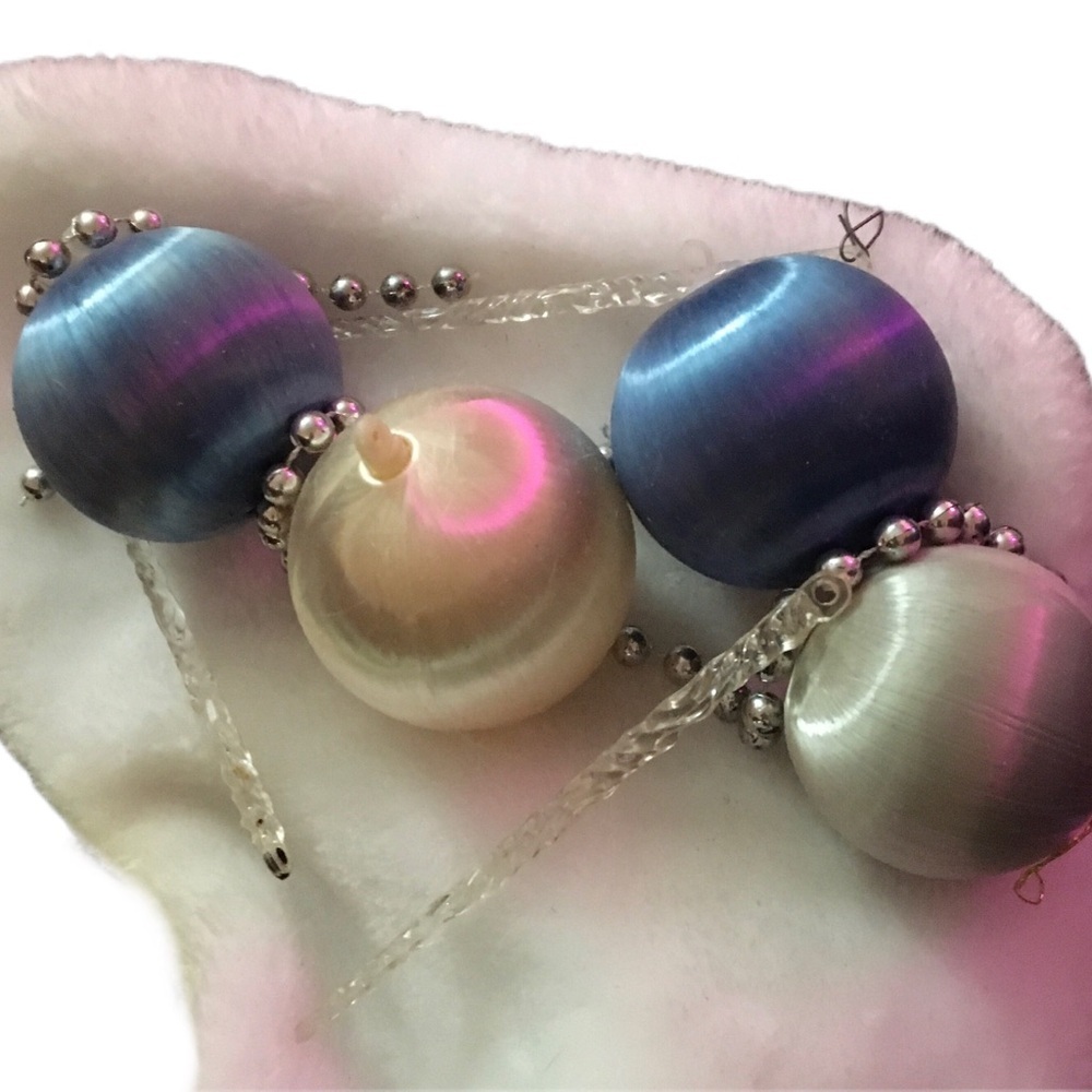 Vintage Ornaments blue and White